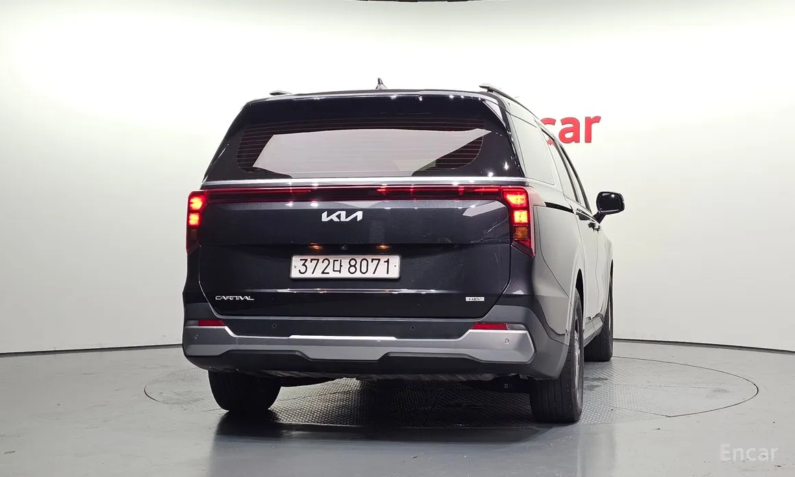 Kia Carnival, 2024 — фото 4 из 12