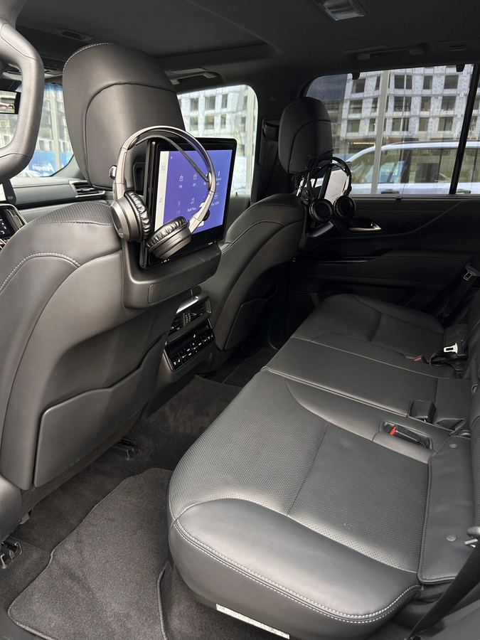 Lexus LX, 2022 — фото 12 из 12