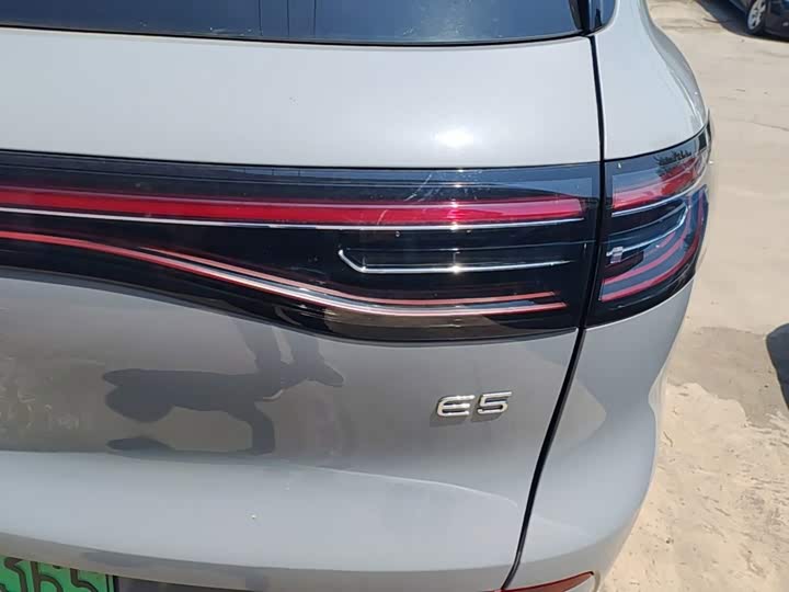 Geely Galaxy E5, 2026 — фото 8 из 9