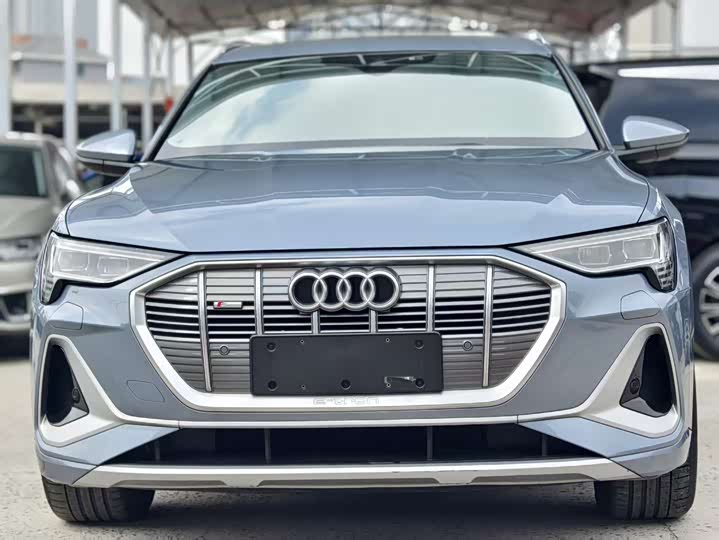 Audi e-tron, 2025 — фото 2 из 9