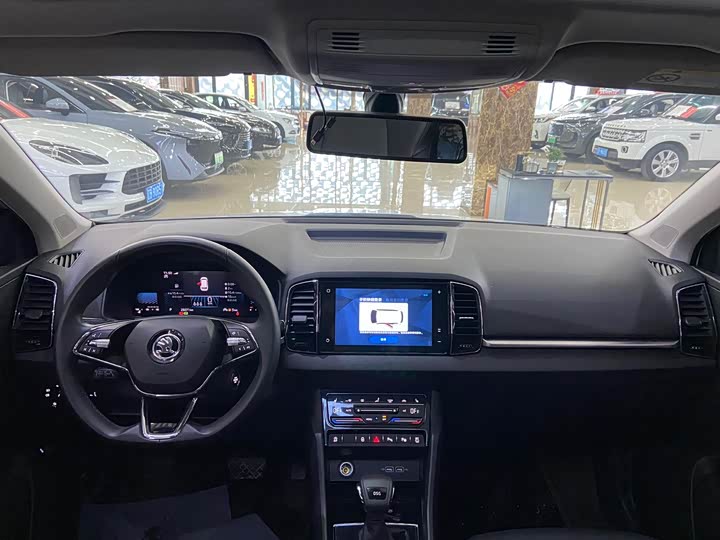 Skoda Karoq, 2022 — фото 9 из 9