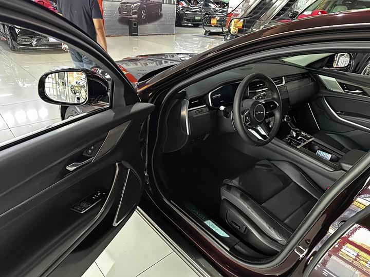 Jaguar XF L, 2021 — фото 5 из 9