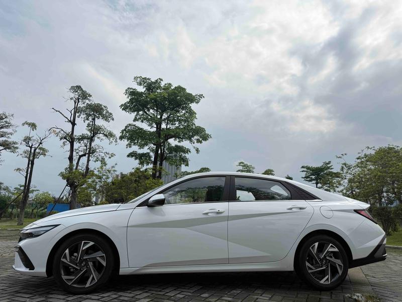 Hyundai Elantra N line, 2025 — фото 4 из 12