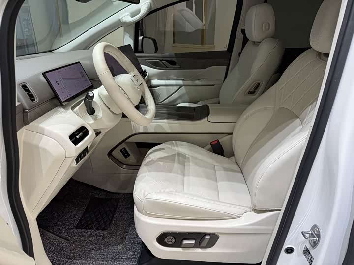 Wey 80 Hybrid, 2025 — фото 5 из 9