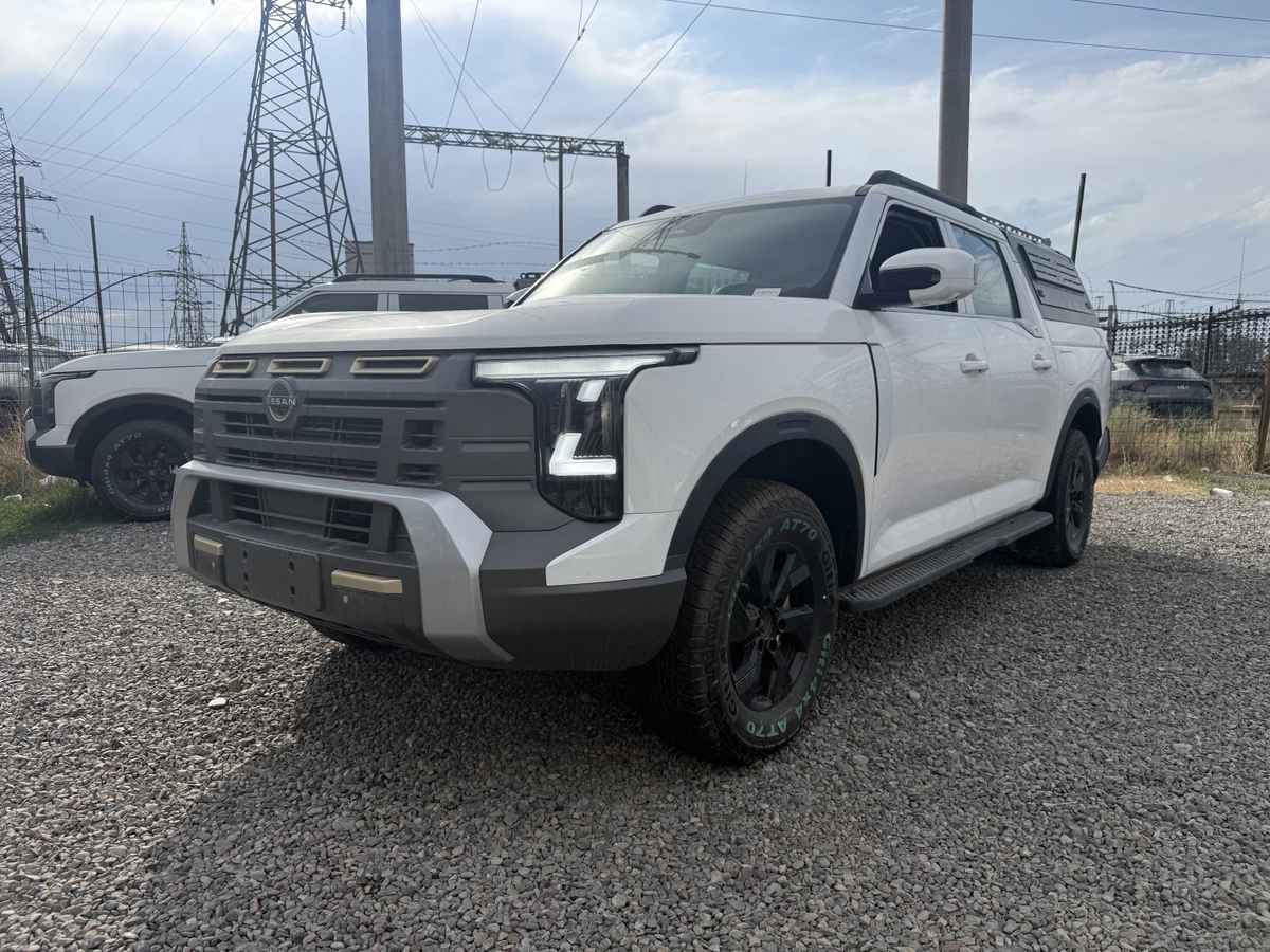 Nissan Frontier PRO, 2026 — фото 2 из 8