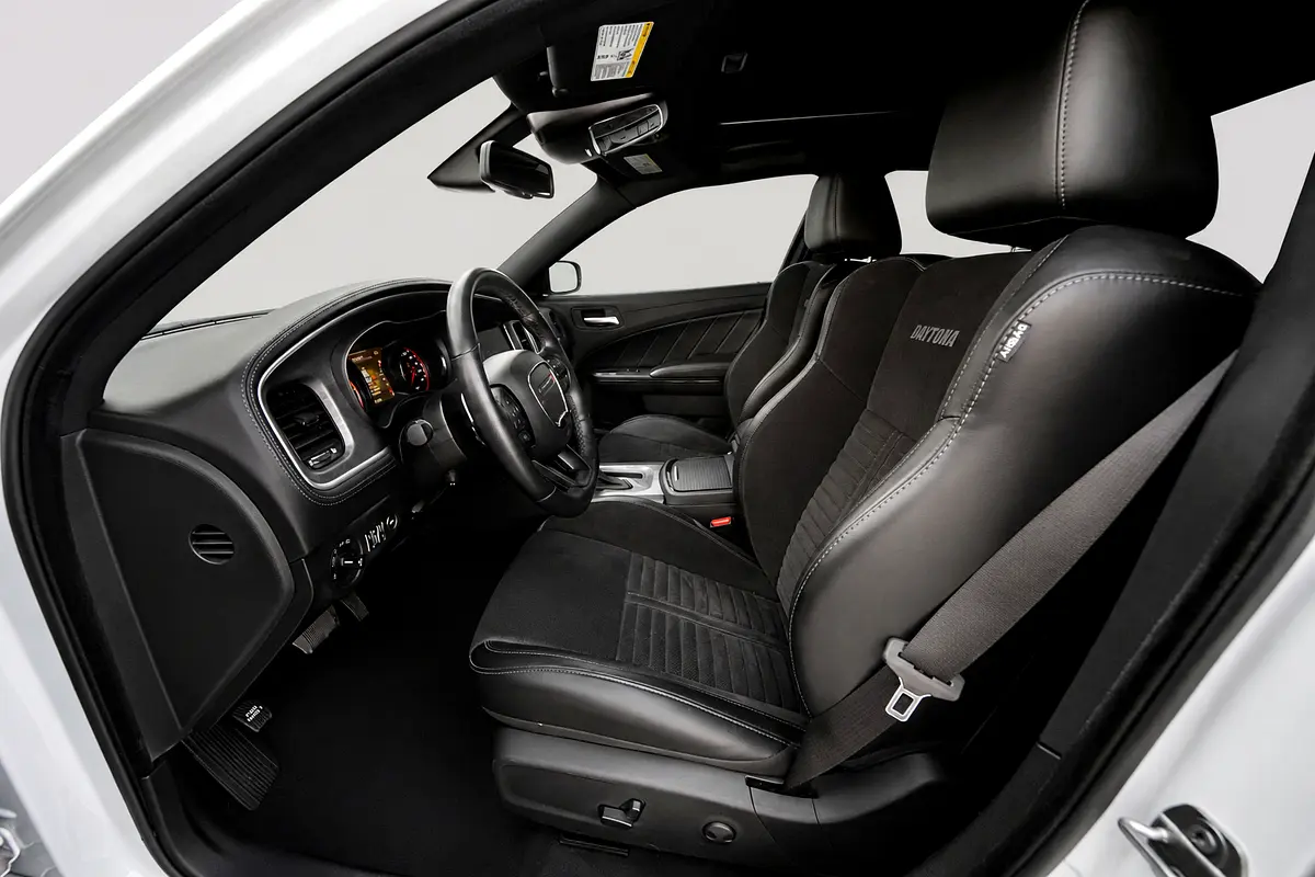 Dodge Charger, 2023 — фото 8 из 10