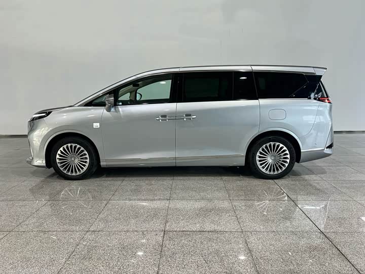 BAIC Arcfox Wendao V9, 2026 — фото 6 из 9