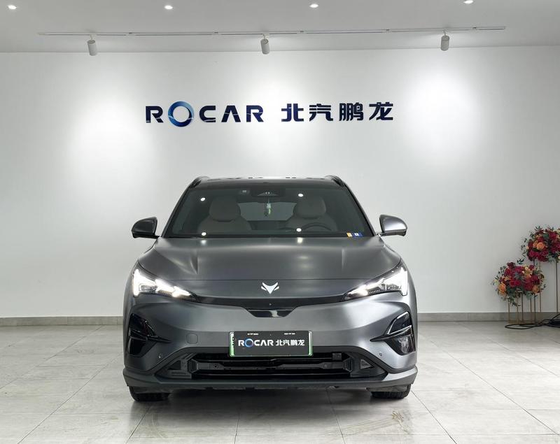 BAIC Arcfox Alpha T5, 2025 — фото 2 из 12
