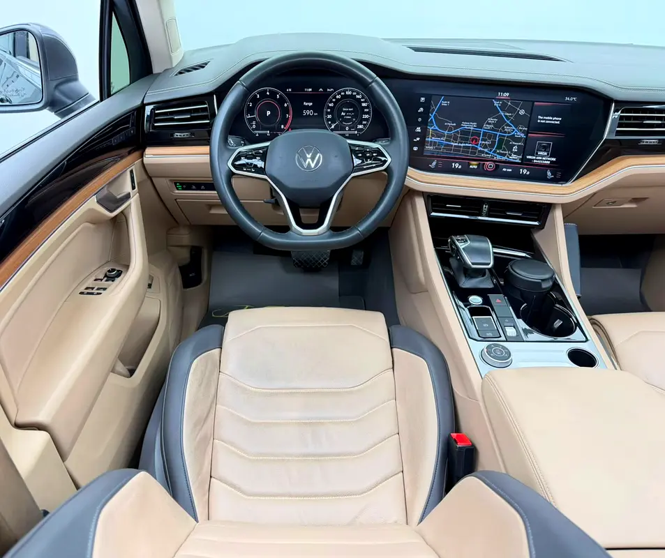 Volkswagen Touareg, 2023 — фото 8 из 10