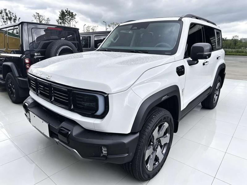 BAIC Beijing BJ40 Hybrid, 2025 — купить в Калуге под ключ