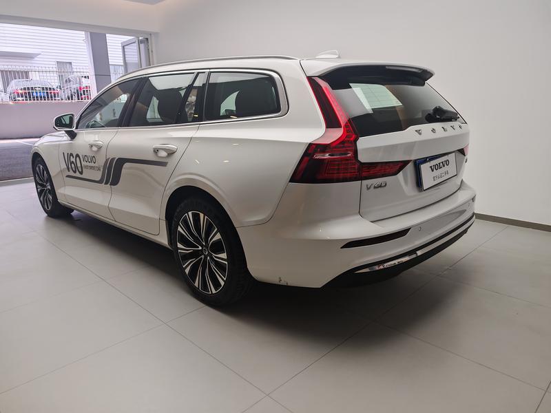 Volvo V60, 2024 — фото 5 из 12