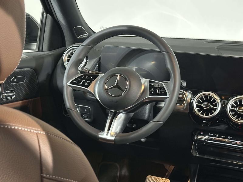 Mercedes-Benz EQB, 2024 — фото 10 из 12