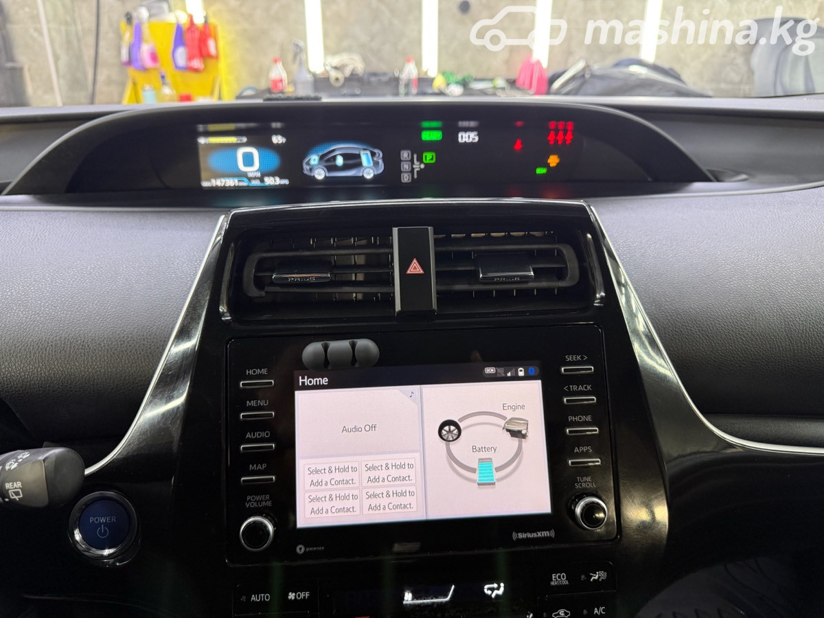Toyota Prius, 2021 — фото 7 из 9