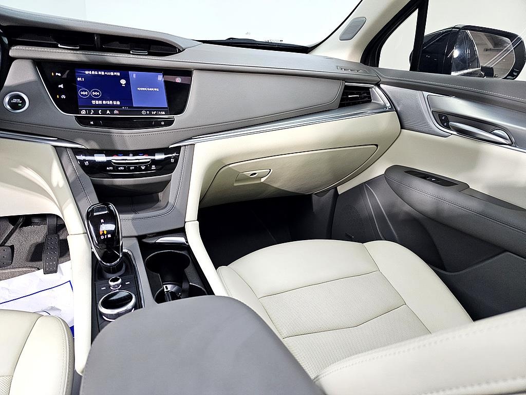 Cadillac XT5, 2023 — фото 8 из 12