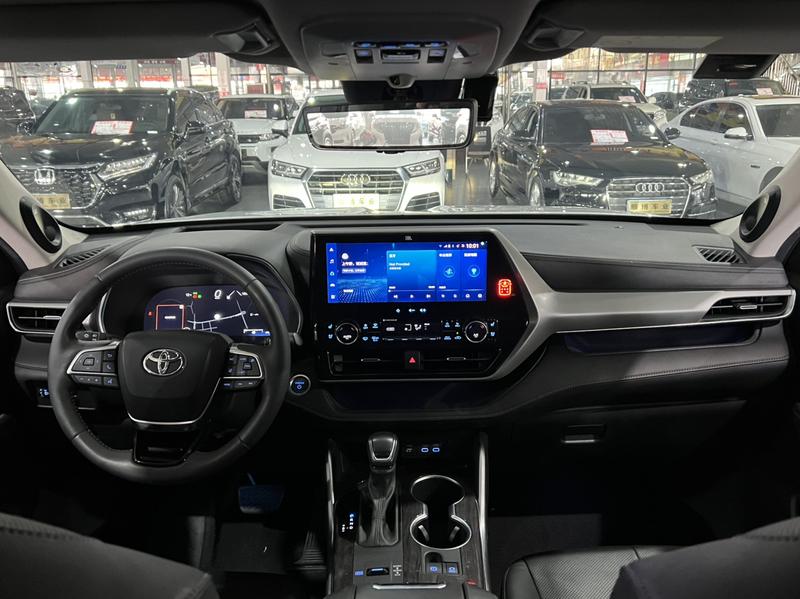 Toyota Highlander, 2022 — фото 7 из 12