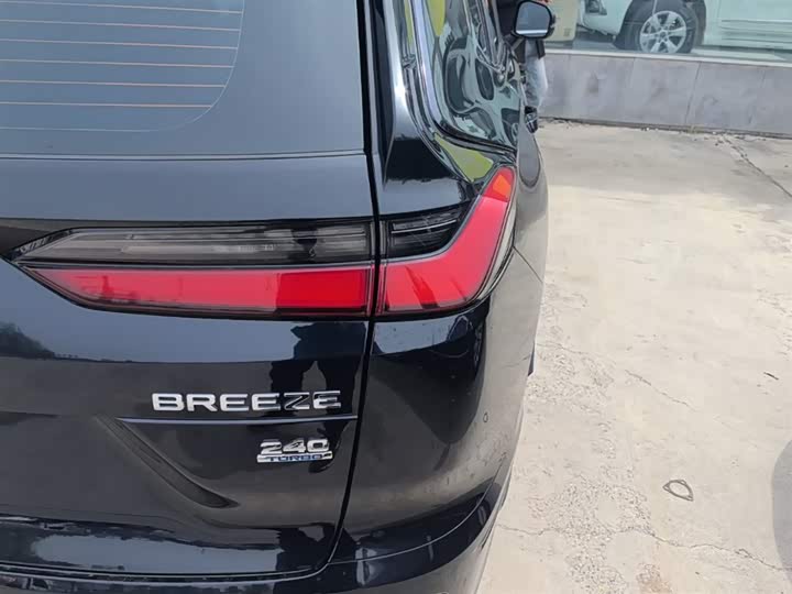 Honda Breeze, 2025 — фото 8 из 9