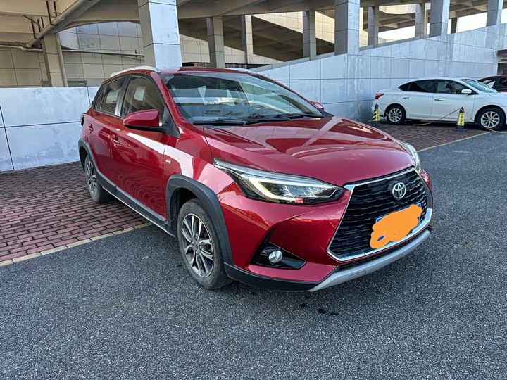 Toyota Yaris L Hatchback, 2021 — фото 2 из 7