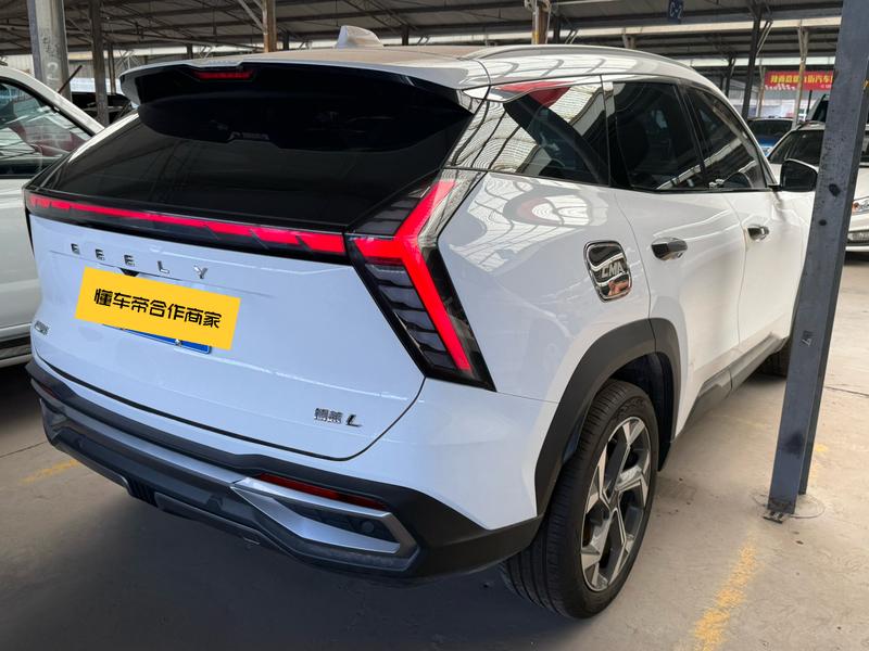 Geely Atlas L, 2022 — фото 6 из 12