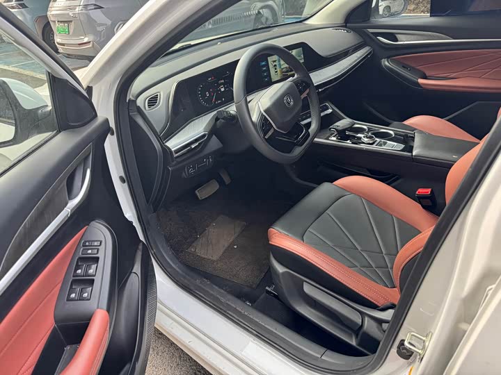 Changan Eado Plus, 2023 — фото 4 из 9