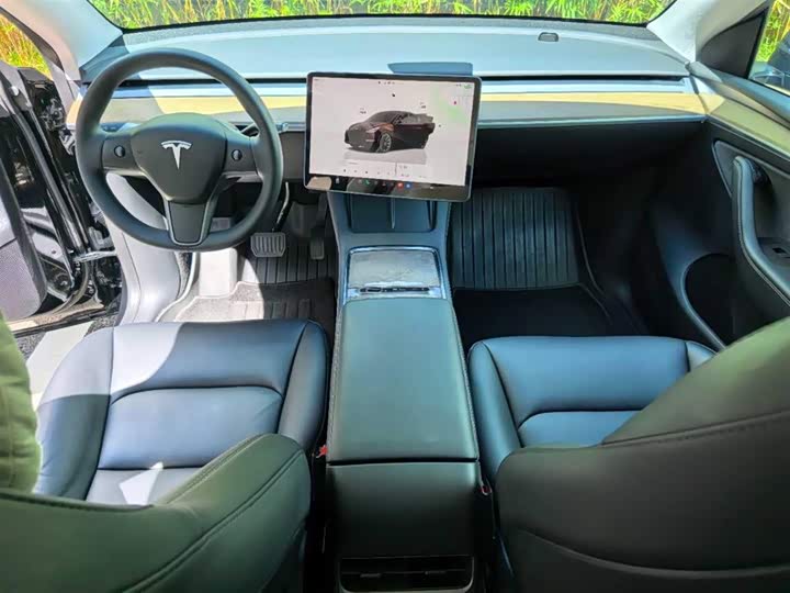 Tesla Model Y, 2022 — фото 3 из 9