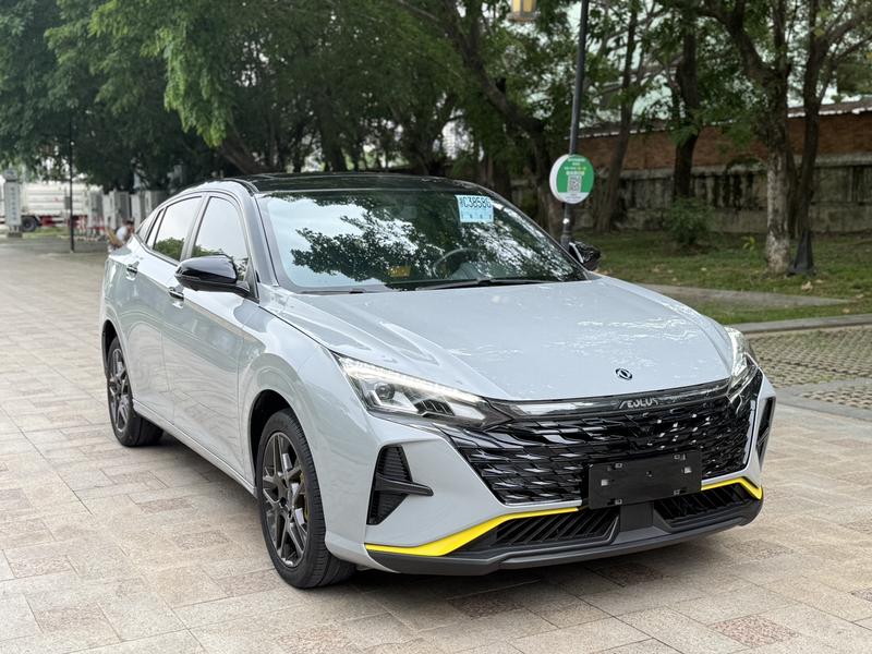 Dongfeng Aeolus Yixuan, 2023 — фото 3 из 12