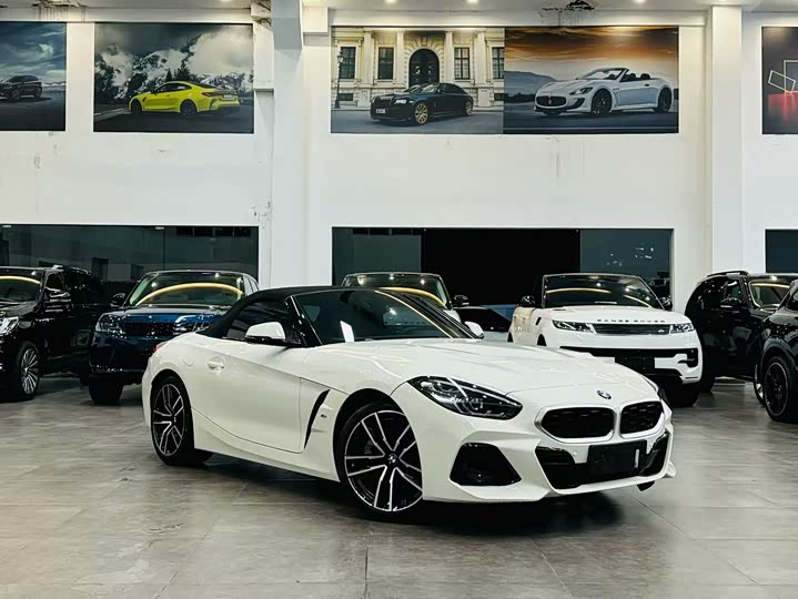 BMW Z4, 2023 — фото 6 из 9