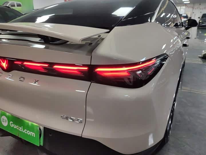 BAIC Arcfox Alpha S5, 2024 — фото 8 из 9