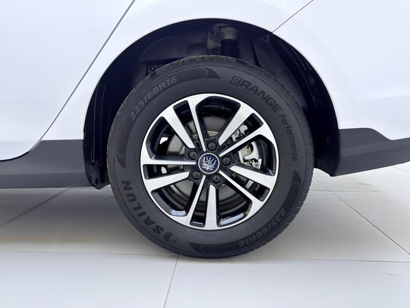 BYD Qin Plus, 2026 — фото 11 из 12