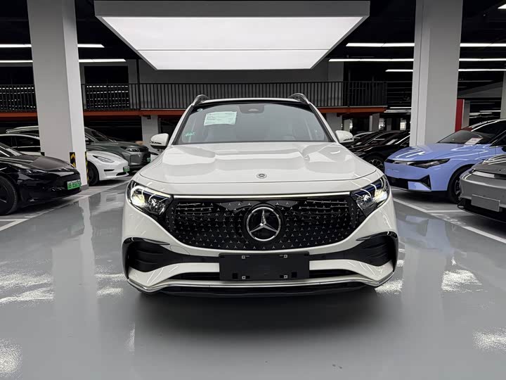 Mercedes-Benz EQB, 2026 — фото 2 из 9