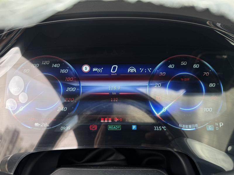 Mercedes-Benz EQS SUV, 2026 — фото 9 из 12