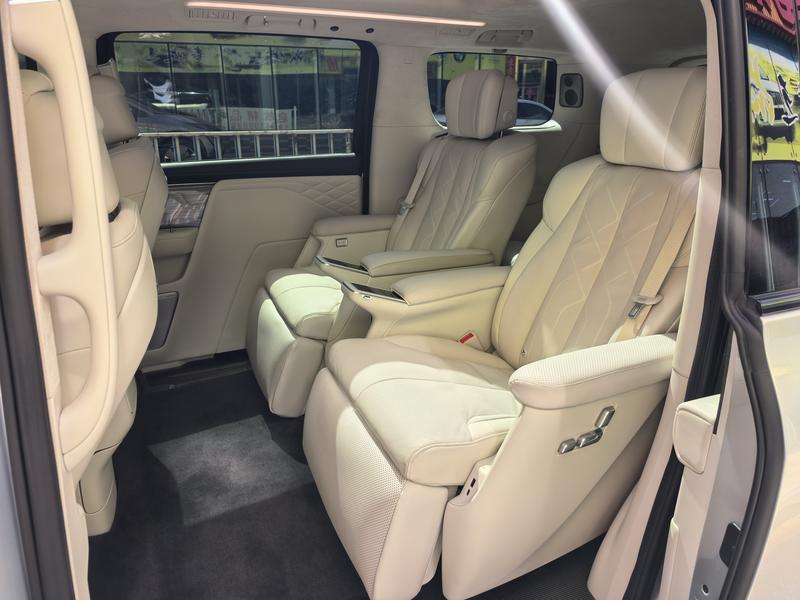 Buick OMPV, 2025 — фото 7 из 8