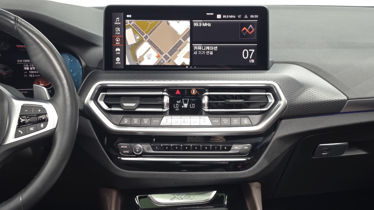 BMW X4, 2022 — фото 12 из 12