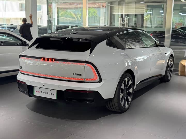 Audi × SAIC E5 Sportback, 2025 — фото 4 из 9