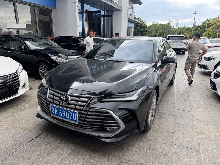 Toyota Avalon, 2025 — купить в Твери под ключ