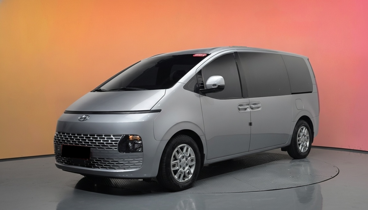 Hyundai Staria, 2022 — купить в Твери под ключ
