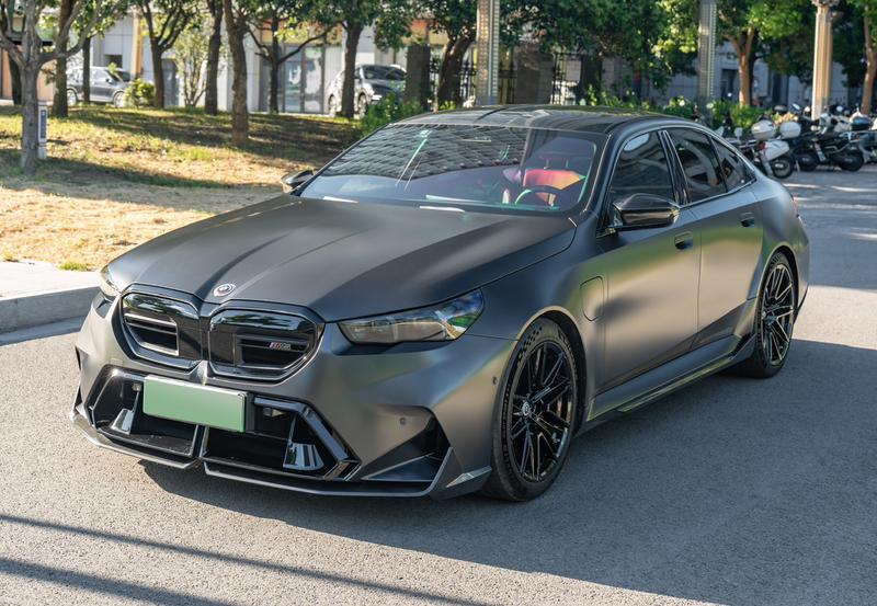BMW M5 Hybrid, 2025 — купить в Твери под ключ