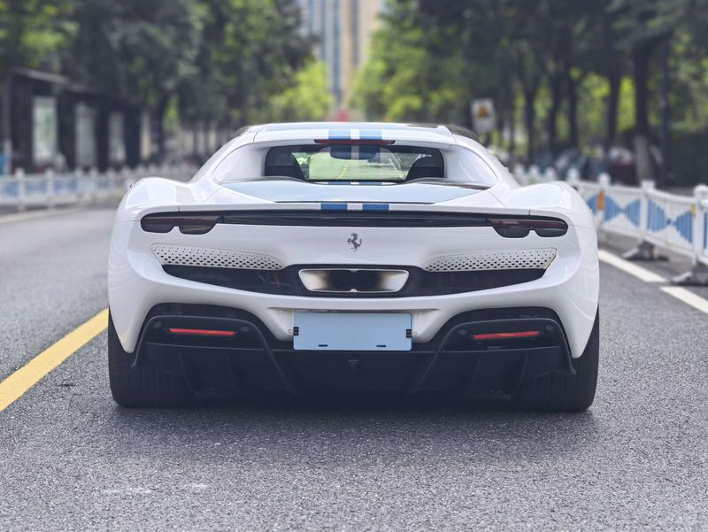 Ferrari 296, 2023 — фото 5 из 8