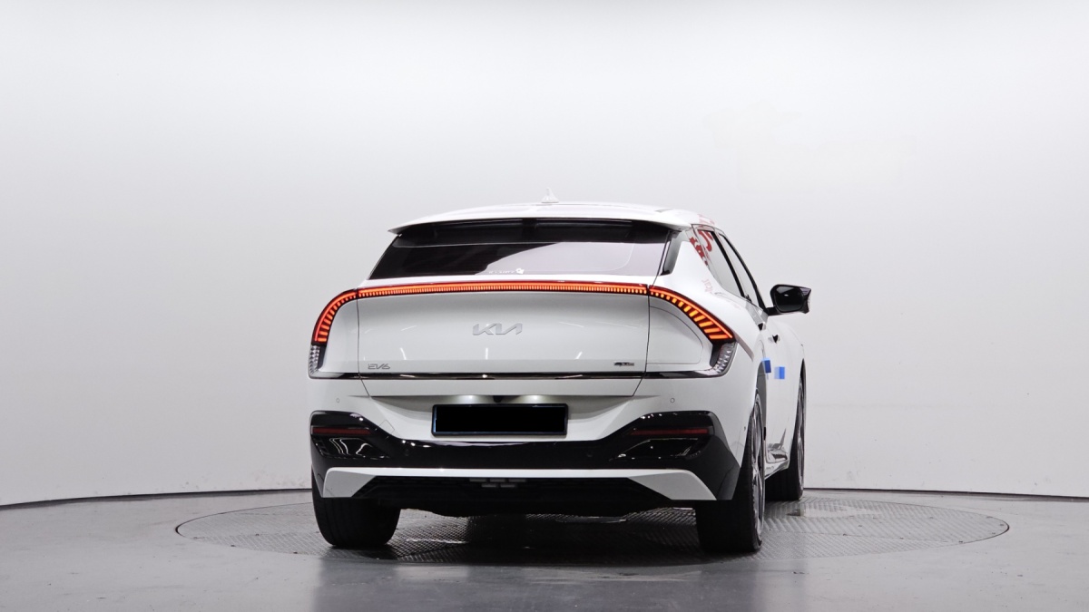 Kia EV6, 2021 — фото 4 из 12