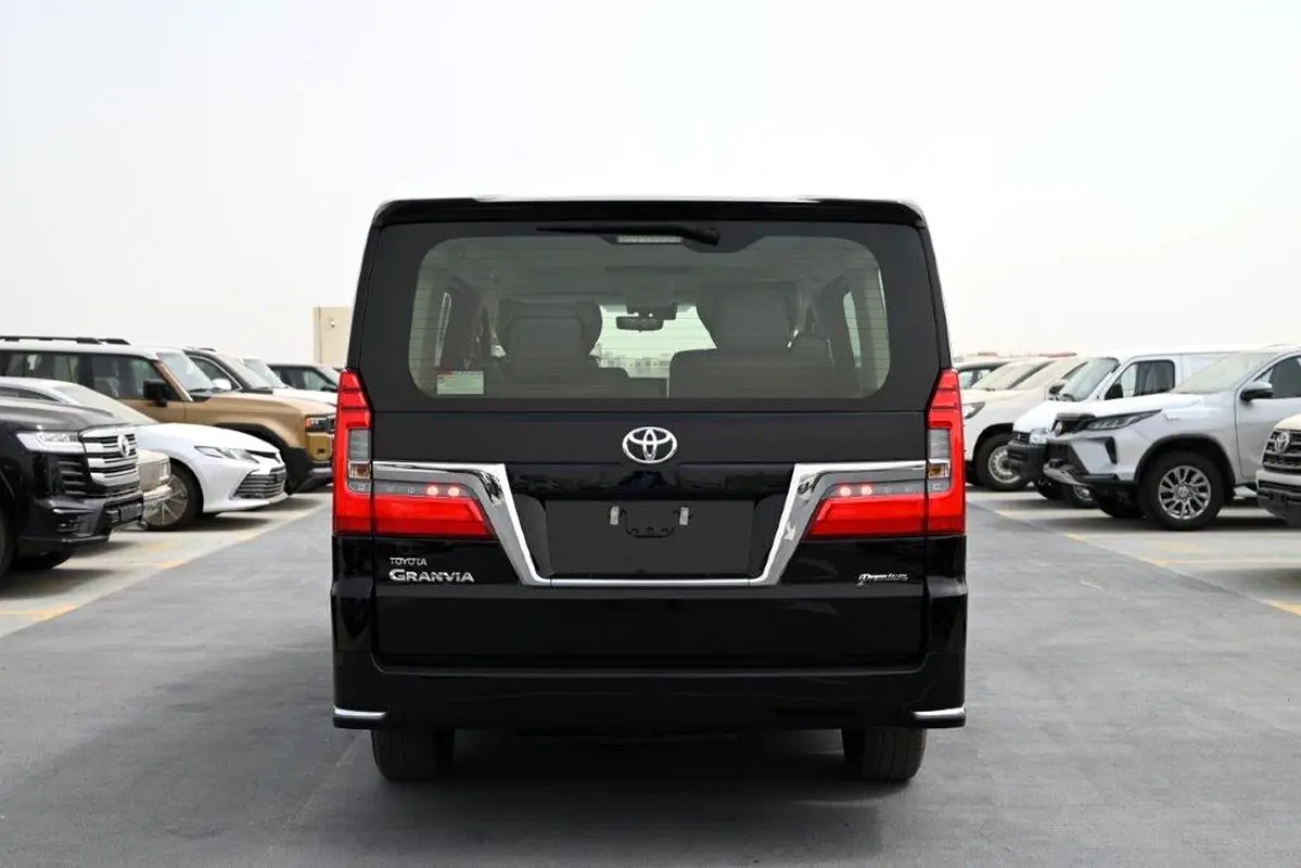 Toyota Granvia, 2026 — фото 4 из 10