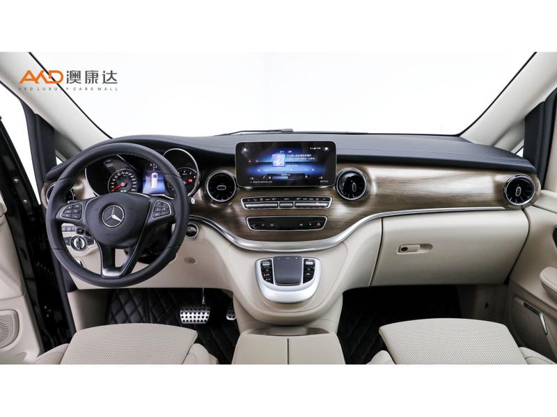 Mercedes-Benz V-Class, 2024 — фото 5 из 10