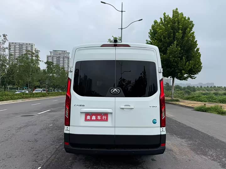 Maxus V90, 2023 — фото 6 из 9