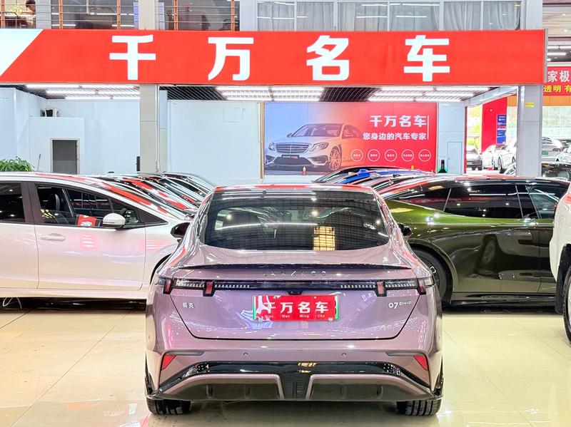 Lynk & Co 07 EM-P Hybrid, 2025 — фото 4 из 12