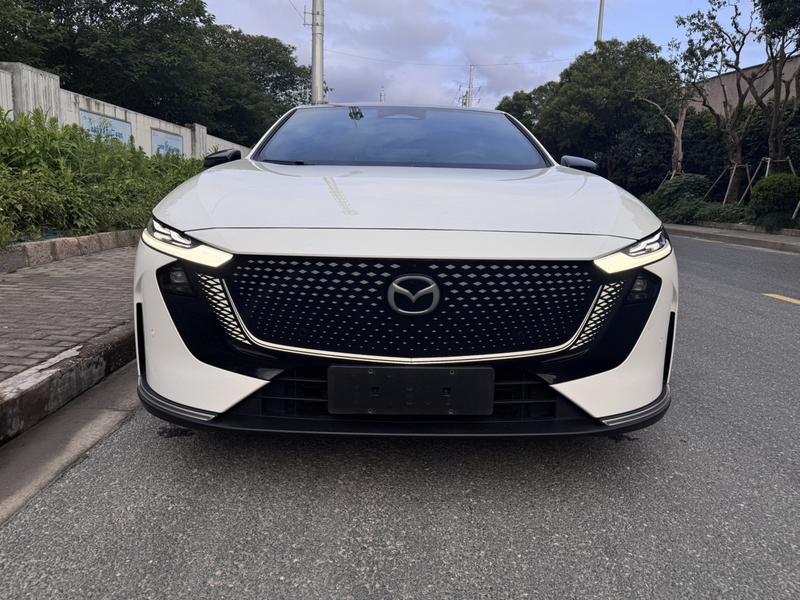 Mazda EZ-6, 2024 — фото 2 из 12