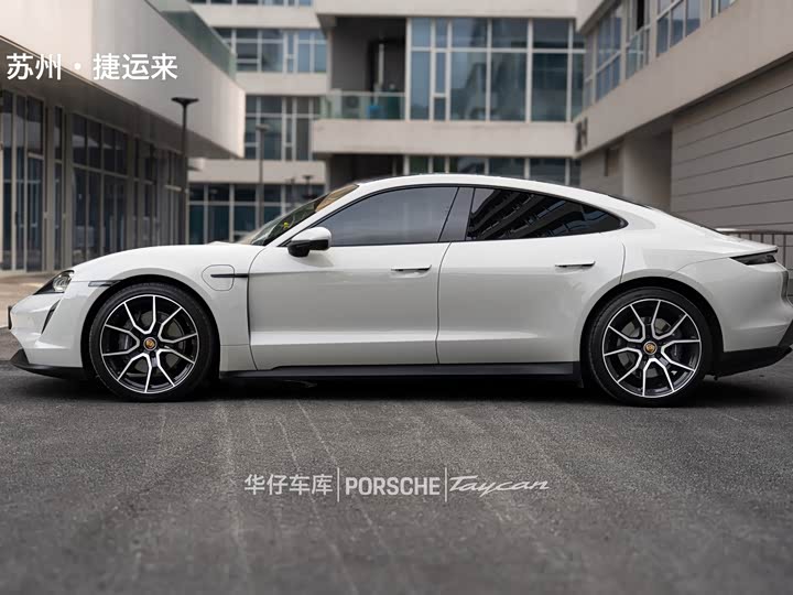 Porsche Taycan, 2023 — фото 3 из 5