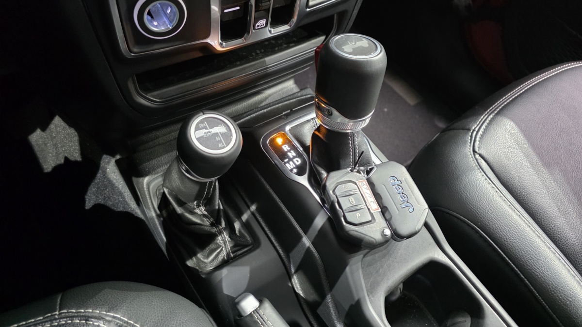 Jeep Wrangler, 2022 — фото 9 из 12