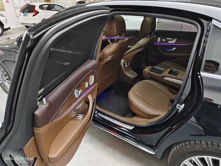 Mercedes-Benz E-Class, 2022 — фото 7 из 9