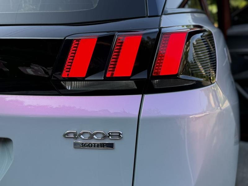 Peugeot 4008, 2022 — фото 10 из 12