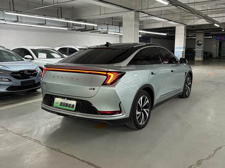 BAIC Arcfox Alpha S, 2021 — фото 6 из 9