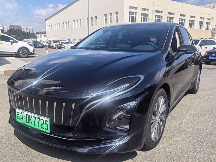 Hongqi E-QM5, 2023 — купить в Кирове под ключ