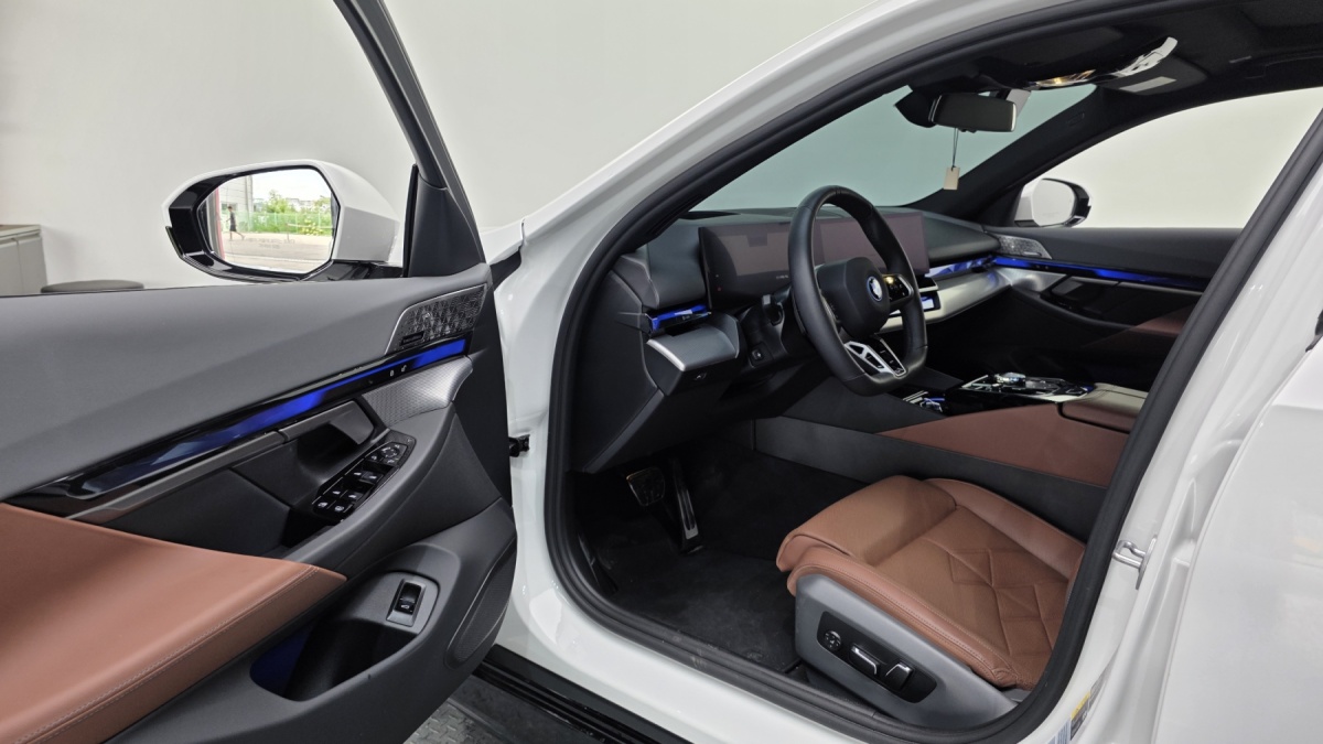 BMW i5, 2025 — фото 9 из 12